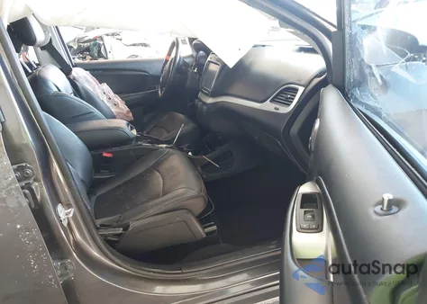 2019 Dodge Journey Se from USA, damaged, VIN 3C4PDCBB5KT779047